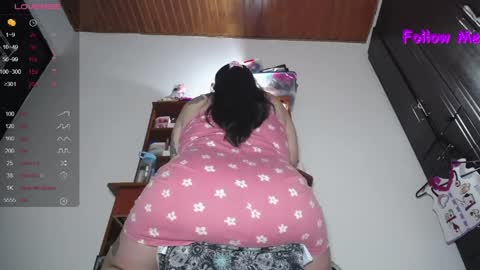 Snapshot of squirtmachinex chatting on 05/22/26, 01:57 Wanda online show from 05/22/26, 01:57