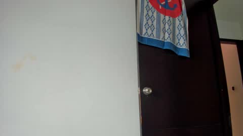 Snapshot of squirttati33 chatting on 03/10/25, 04:35 Tati online show from 03/10/25, 04:35