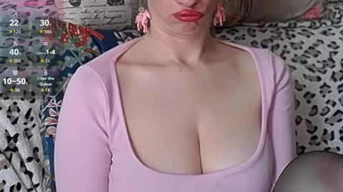 Snapshot of squirtyeleanor chatting on 05/10/26, 10:31 SquirtyEleanor online show from 05/10/26, 10:31