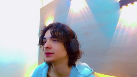 ethan online show from 10/06/25, 02:25