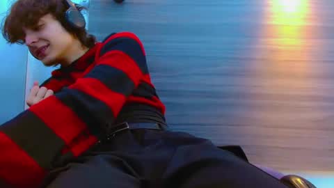 Snapshot of sr_bonnyethan chatting on 03/16/26, 01:04 ethan online show from 03/16/26, 01:04