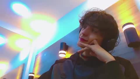 Snapshot of sr_bonnyethan chatting on 03/31/26, 01:00 ethan online show from 03/31/26, 01:00