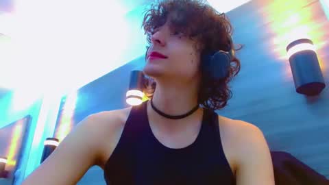 Snapshot of sr_bonnyethan chatting on 04/11/26, 01:26 ethan online show from 04/11/26, 01:26