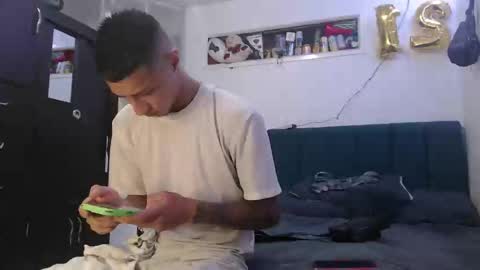 sr_porn01 online show from 03/03/25, 07:06