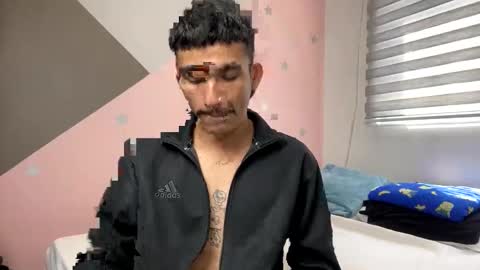 Snapshot of srcejotas chatting on 01/20/25, 04:45 sorry mom online show from 01/20/25, 04:45