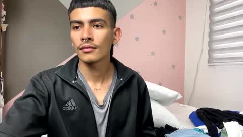 Snapshot of srcejotas chatting on 01/31/25, 10:31 sorry mom online show from 01/31/25, 10:31