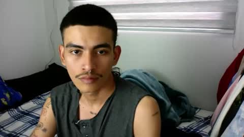 Snapshot of srcejotas chatting on 09/19/25, 07:36 sorry mom online show from 09/19/25, 07:36