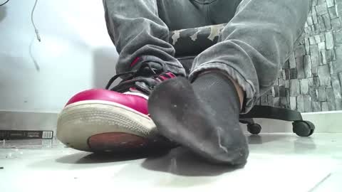 sr master cum its my old account online show from 03/19/26, 11:09