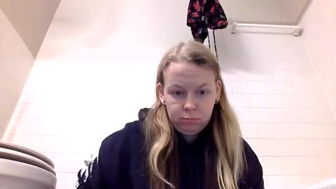 sriley386444137 online show from 12/18/24, 06:03