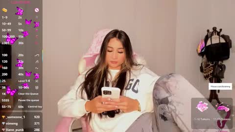 Snapshot of srita_laura chatting on 03/02/26, 07:15 Laura online show from 03/02/26, 07:15