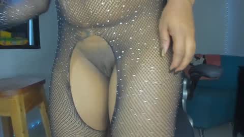 Snapshot of srsexy98 chatting on 01/31/25, 08:54 srsexy98 online show from 01/31/25, 08:54