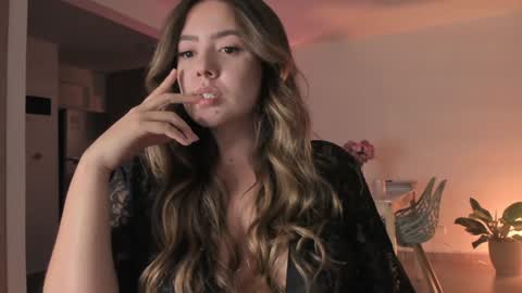 Sophie 3 online show from 02/04/25, 11:59