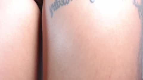 Snapshot of srta_luciana chatting on 02/20/25, 05:29 .          . online show from 02/20/25, 05:29