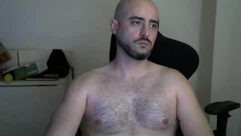 Snapshot of srtramposo chatting on 10/17/25, 02:52 srtramposo online show from 10/17/25, 02:52