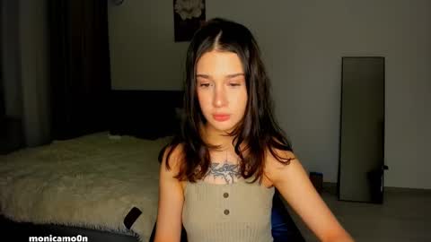 Snapshot of ssash1mii chatting on 12/13/24, 07:53 Hey guys i miss you so much online show from 12/13/24, 07:53