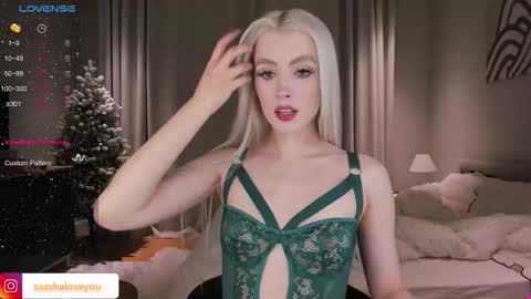 Alexandra online show from 12/14/25, 11:09