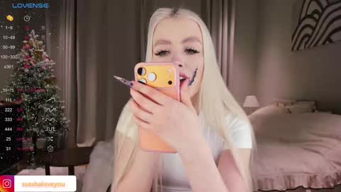 Alexandra online show from 12/21/25, 10:17