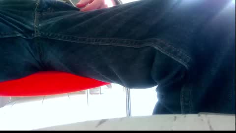 Snapshot of ssenzo chatting on 01/26/25, 08:25 ssenzo online show from 01/26/25, 08:25