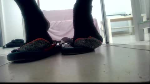 Snapshot of ssenzo chatting on 02/08/25, 08:42 ssenzo online show from 02/08/25, 08:42