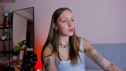 Snapshot of sshawty chatting on 04/08/26, 02:06 Anni if Im offline for a long time Im depressed feel free to support me offline online show from 04/08/26, 02:06