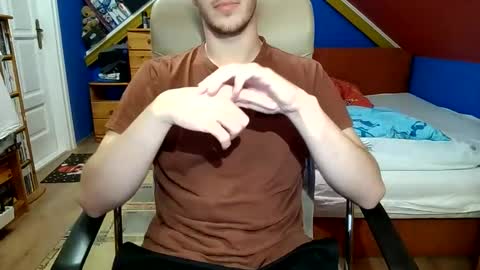 Snapshot of st1eve chatting on 10/30/25, 05:02 st1eve online show from 10/30/25, 05:02