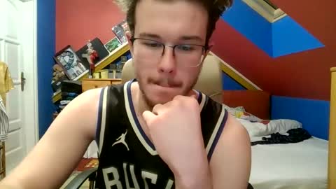 Snapshot of st1eve chatting on 03/01/26, 09:17 st1eve online show from 03/01/26, 09:17