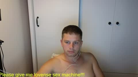 Snapshot of st1vemaster01 chatting on 07/27/26, 01:51 st1vemaster01 online show from 07/27/26, 01:51