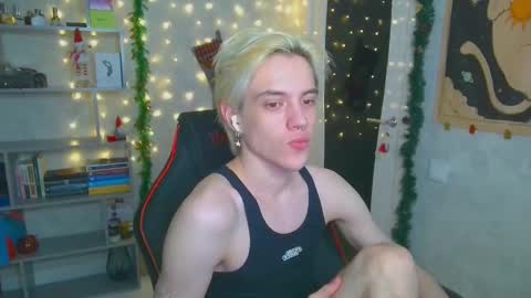 Snapshot of st_koshin chatting on 12/06/24, 06:04 Nick Gasai online show from 12/06/24, 06:04