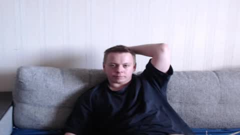 Snapshot of st_rudy chatting on 04/17/26, 01:58 Joe Peach online show from 04/17/26, 01:58