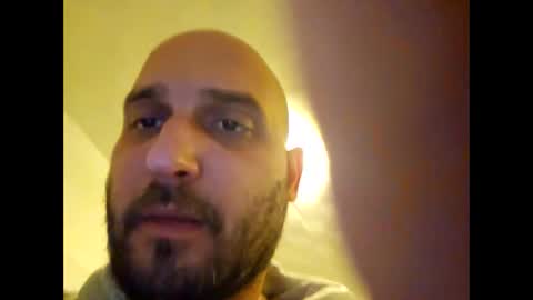 Snapshot of sta13 chatting on 12/25/24, 11:10 sta13 online show from 12/25/24, 11:10