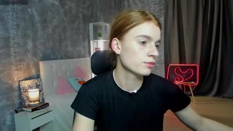 stacey__doll online show from 10/14/25, 01:50