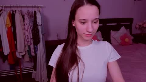 Snapshot of staceycutie chatting on 02/03/26, 05:18 StaceyCutie online show from 02/03/26, 05:18