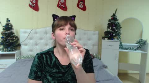 Snapshot of staceylex chatting on 01/10/25, 01:20 Stacey online show from 01/10/25, 01:20