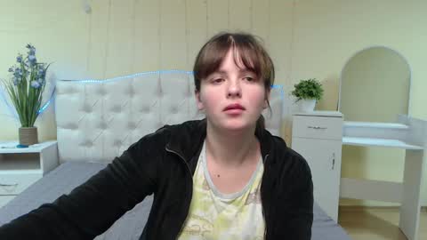 Snapshot of staceylex chatting on 02/04/25, 06:36 Stacey online show from 02/04/25, 06:36