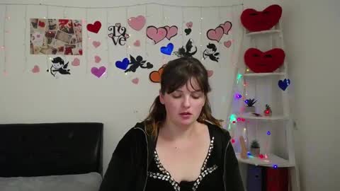 Snapshot of staceylex chatting on 02/16/25, 12:54 Stacey online show from 02/16/25, 12:54