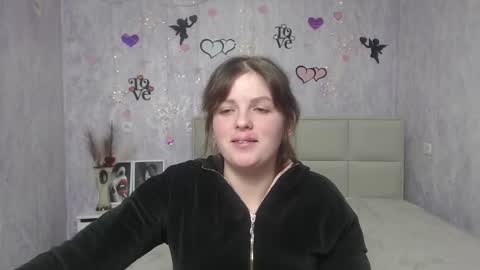 Snapshot of staceylex chatting on 02/27/25, 12:34 Stacey online show from 02/27/25, 12:34