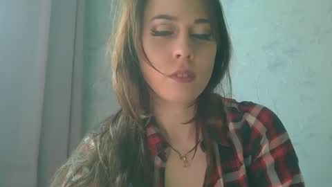 Snapshot of staceywellsx chatting on 05/13/26, 08:23 staceywellsx online show from 05/13/26, 08:23