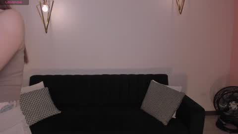 Stacy Woods online show from 12/05/24, 10:23