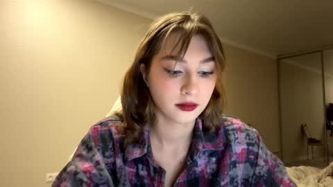 Snapshot of stacicurren chatting on 02/19/26, 03:08 Elli online show from 02/19/26, 03:08