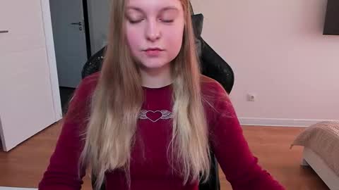 Snapshot of stacy_miraclee chatting on 03/15/26, 02:12 Stacy online show from 03/15/26, 02:12