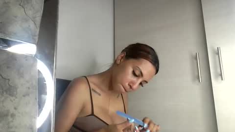 Stacy Queen online show from 04/10/26, 04:12