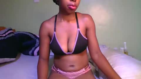 stacy_queenl online show from 12/22/25, 12:18