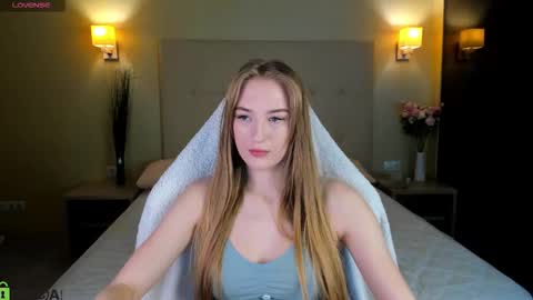 Stacy Mon Tue Wed Thu Fri Sun GMT GMT 3 1000am - 0400pm  online show from 02/23/26, 09:17