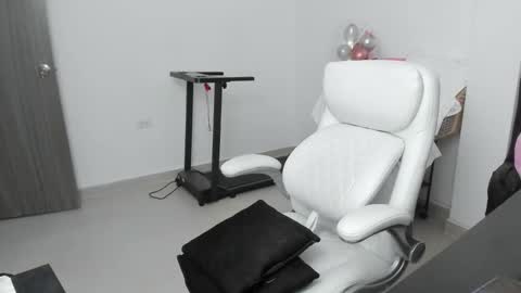 Zulma Yisset online show from 12/03/25, 03:47