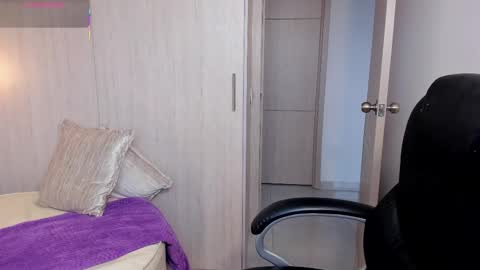 Snapshot of stacyconner chatting on 11/14/25, 08:07 Stacy Conner online show from 11/14/25, 08:07