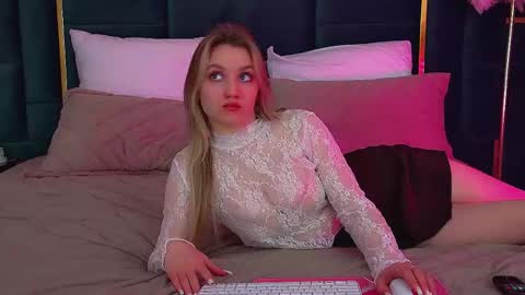 StacyEvances online show from 02/06/26, 06:40