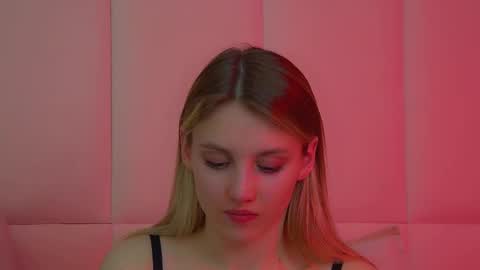 Snapshot of stacyevancesss chatting on 03/11/26, 08:59 StacyEvances online show from 03/11/26, 08:59