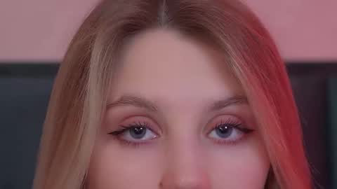 Snapshot of stacyevancesss chatting on 03/21/26, 06:33 StacyEvances online show from 03/21/26, 06:33