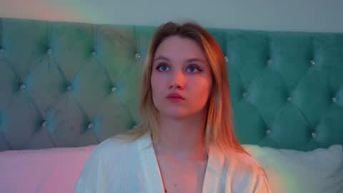 Snapshot of stacyevancesss chatting on 03/22/26, 06:11 StacyEvances online show from 03/22/26, 06:11