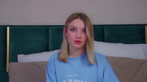StacyEvances online show from 05/01/26, 08:41